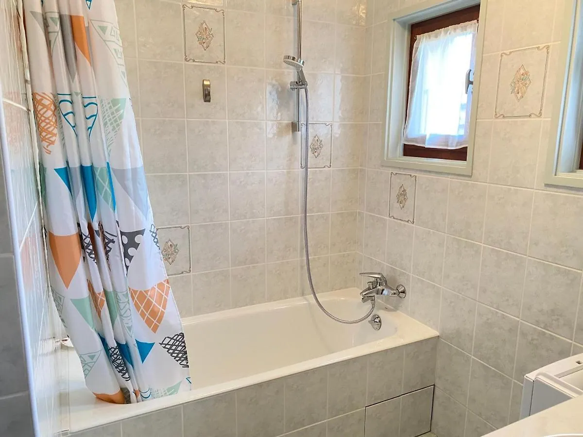 Location Aux Gets : Appt 3* Pour 6 Pers, Proche Centre Et Pistes, Wifi, Parking, Casier A Skis - Fr-1-623-343 Les Gets Apartment